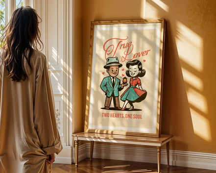 Affiche True Lover, art rétro couple amoureux, décoration vintage k1qbj8-tb.myshopify.com affiche rétro amoureuse, affiche rétro True Lover, affiche rétro élégante, affiche vintage amour, affiche vintage couple, art rétro années 50, art rétro couple amoureux, art rétro pour salon, cadeau couple rétro, décoration romantique, décoration rétro romantique, décoration vintage rétro, poster rétro amoureux