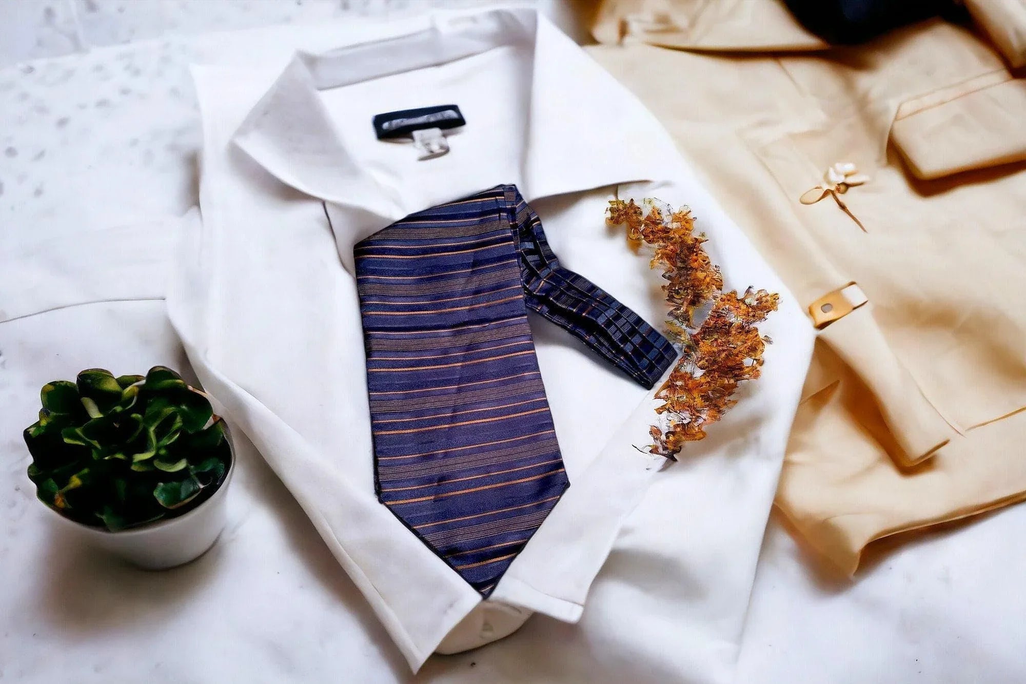 Ascot lavallière, Cravate foulard, cravate notaire soie bleu F, cadeau - Roaring 20s Paris