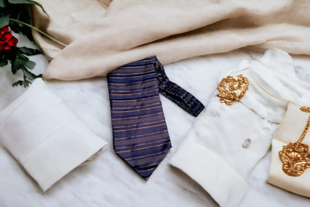 Ascot lavallière, Cravate foulard, cravate notaire soie bleu F, cadeau - Roaring 20s Paris