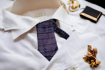 Ascot lavallière, Cravate foulard, cravate notaire soie bleu F, cadeau - Roaring 20s Paris