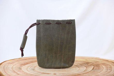 Blague tabac cuir Thomas Shelby – personnalisée rouler, cadeau mariage k1qbj8-tb.myshopify.com cadeau pas cher idée offrir, cadeau personnalisé gravure, cadeau pour femme qui a tout, idée accessoire peaky blinders, idée cadeau homme 30 ans, idée cadeau meilleure amie, objet personnalisé offrir idée, étui a cigarette personnalisé, étui cigarette en cuir cadeau, étui cigarette slim pour femme, Étui à cigarette compact poche, étui à cigarette vintage, Étui à cigarettes anti-choc
