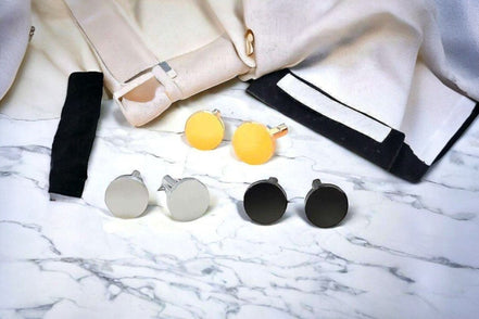 Boutons de manchette personnalisés Shelby – accessoire costume homme k1qbj8-tb.myshopify.com accessoire costume idée cadeau, bouton de manchette bois, bouton de manchette elegant, bouton de manchette gravés, bouton de manchette homme, bouton de manchette luxe, bouton de manchette mariage, bouton de manchette rond, bouton manchette de manches, bouton manchette personnalisé, cadeau anniversaire mariage, cadeau inoubliable pour chéri, idée cadeau pour son copain