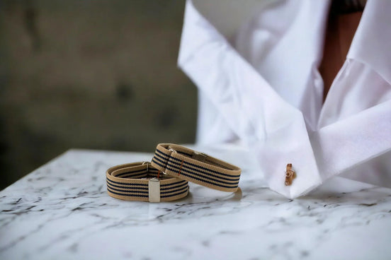 Brassard élastique personnalisé beige E – accessoire Peaky Blinders - Roaring 20s Paris
