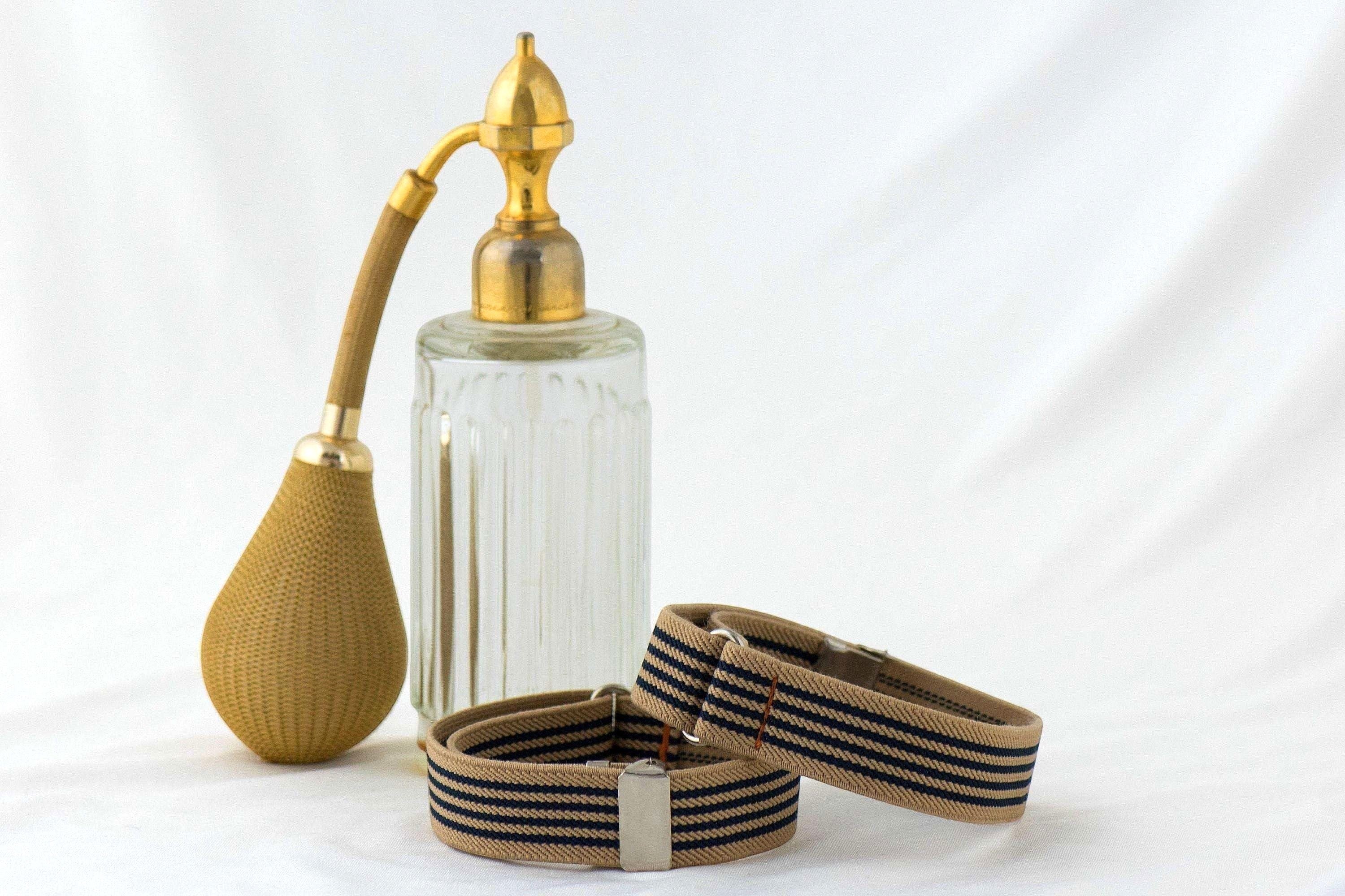 Brassard élastique personnalisé beige E – accessoire Peaky Blinders k1qbj8-tb.myshopify.com brassard élastique chemise, cadeau idée garcon honneur, cadeau pour homme spécial, costume mariage homme idée, idée accessoire peaky blinders, jarretiere manche idée cadeau, mariage boheme chic costume, monogramme gravé date nom, tenue témoin mariage costume, élastique brassard chemise, Élastique brassard personnalis, Élastique manche chemise homme, élastique manche veste cadeau