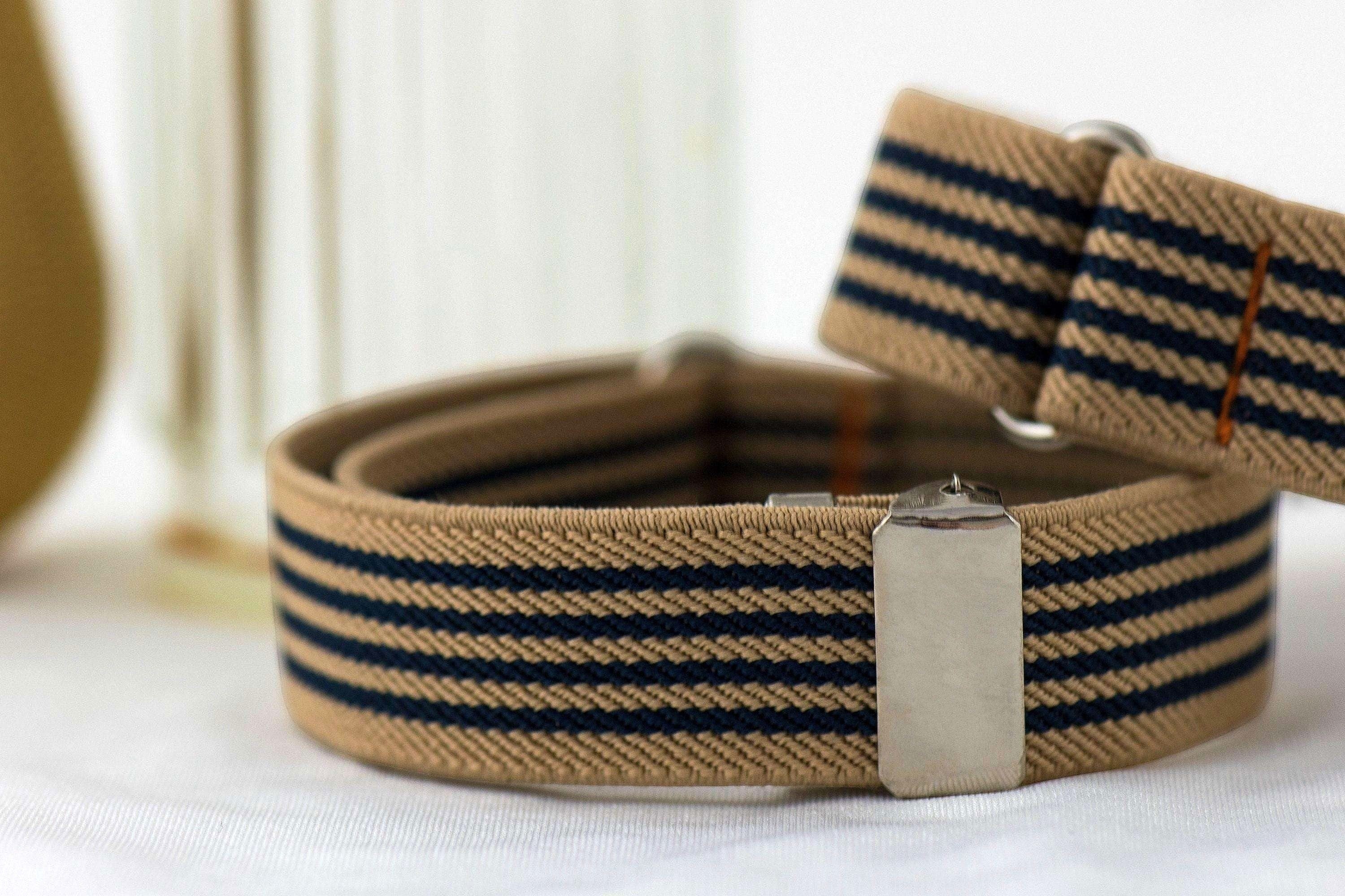 Brassard élastique personnalisé beige E – accessoire Peaky Blinders k1qbj8-tb.myshopify.com brassard élastique chemise, cadeau idée garcon honneur, cadeau pour homme spécial, costume mariage homme idée, idée accessoire peaky blinders, jarretiere manche idée cadeau, mariage boheme chic costume, monogramme gravé date nom, tenue témoin mariage costume, élastique brassard chemise, Élastique brassard personnalis, Élastique manche chemise homme, élastique manche veste cadeau