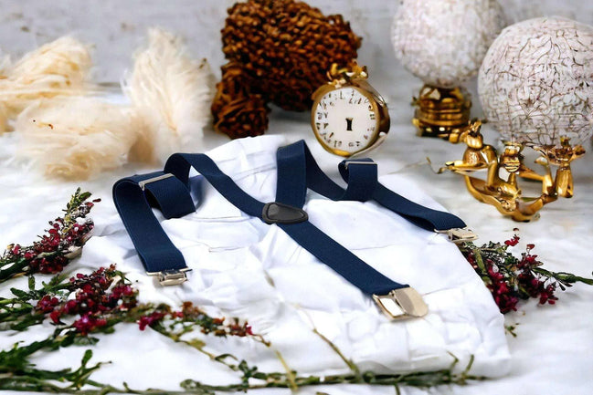 Bretelles Blue Shelby – élastiques ajustables pour costume mariage k1qbj8-tb.myshopify.com Bretelles accordéon à bouton, Bretelles avec motif à pois, Bretelles costume de mariage, Bretelles crochet ajustable, Bretelles fines pour robe idée, bretelles homme large bûcheron, bretelles personnalisée cadeau, Bretelles pour chemise pince, mariage boheme chic costume, objet personnalisé offrir idée, tenue mariage garcon honneur, tenue mariage homme civil, tenue témoin mariage costume