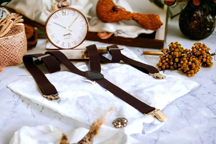 Bretelles Brown Shelby – accessoire rétro chic pour mariage bohème k1qbj8-tb.myshopify.com Bretelles accordéon à bouton, Bretelles avec motif à pois, Bretelles costume de mariage, Bretelles crochet ajustable, Bretelles fines pour robe idée, bretelles homme large bûcheron, bretelles personnalisée cadeau, Bretelles pour chemise pince, mariage boheme chic costume, objet personnalisé offrir idée, tenue mariage garcon honneur, tenue mariage homme civil, tenue témoin mariage costume