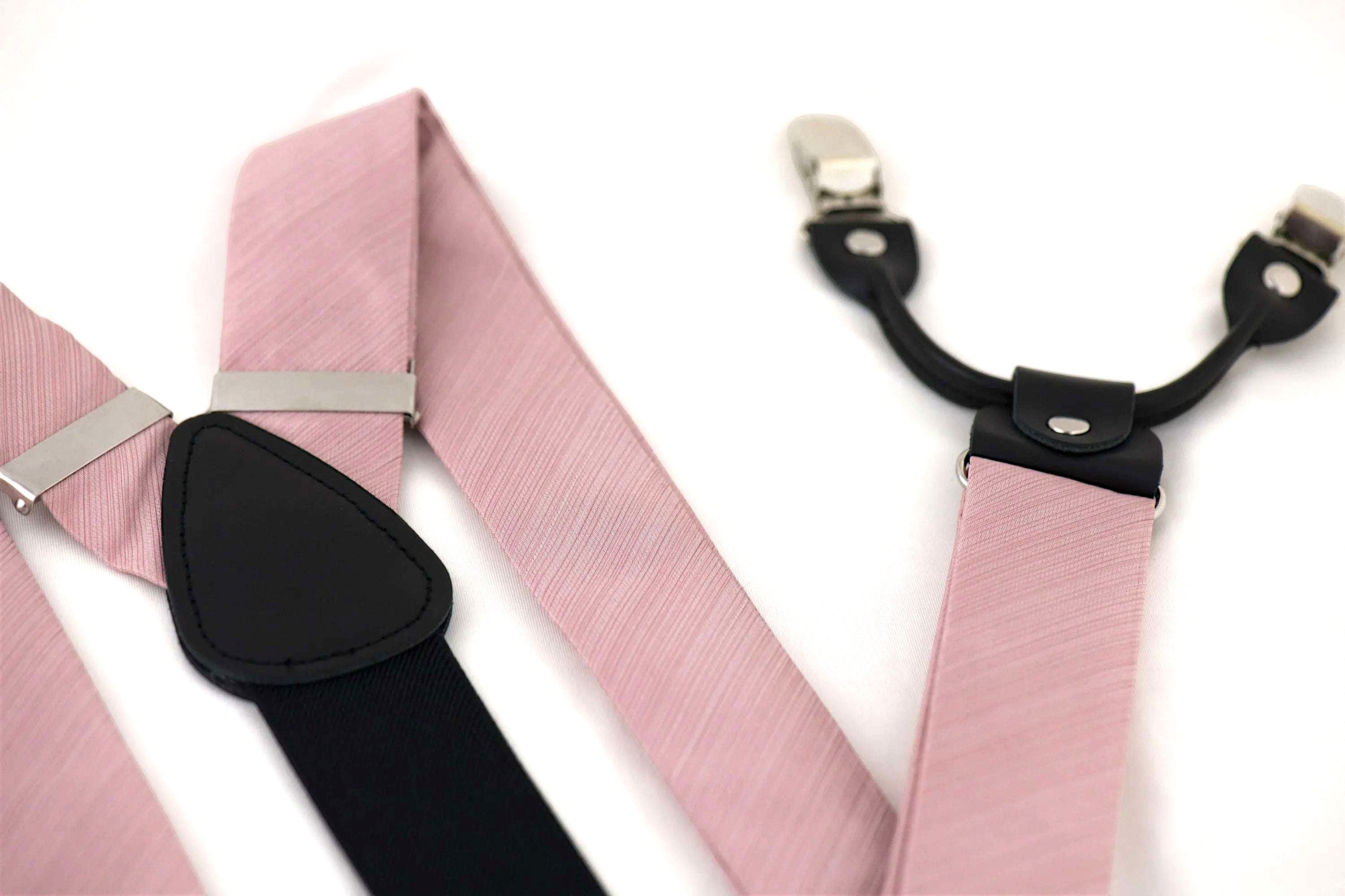 Bretelles à bouton Charlotte Shelby – homme et femme vintage k1qbj8-tb.myshopify.com Bretelles accordéon à bouton, Bretelles avec motif à pois, Bretelles costume de mariage, Bretelles crochet ajustable, Bretelles fines pour robe idée, bretelles homme large bûcheron, bretelles personnalisée cadeau, Bretelles pour chemise pince, mariage boheme chic costume, objet personnalisé offrir idée, tenue mariage garcon honneur, tenue mariage homme civil, tenue témoin mariage costume