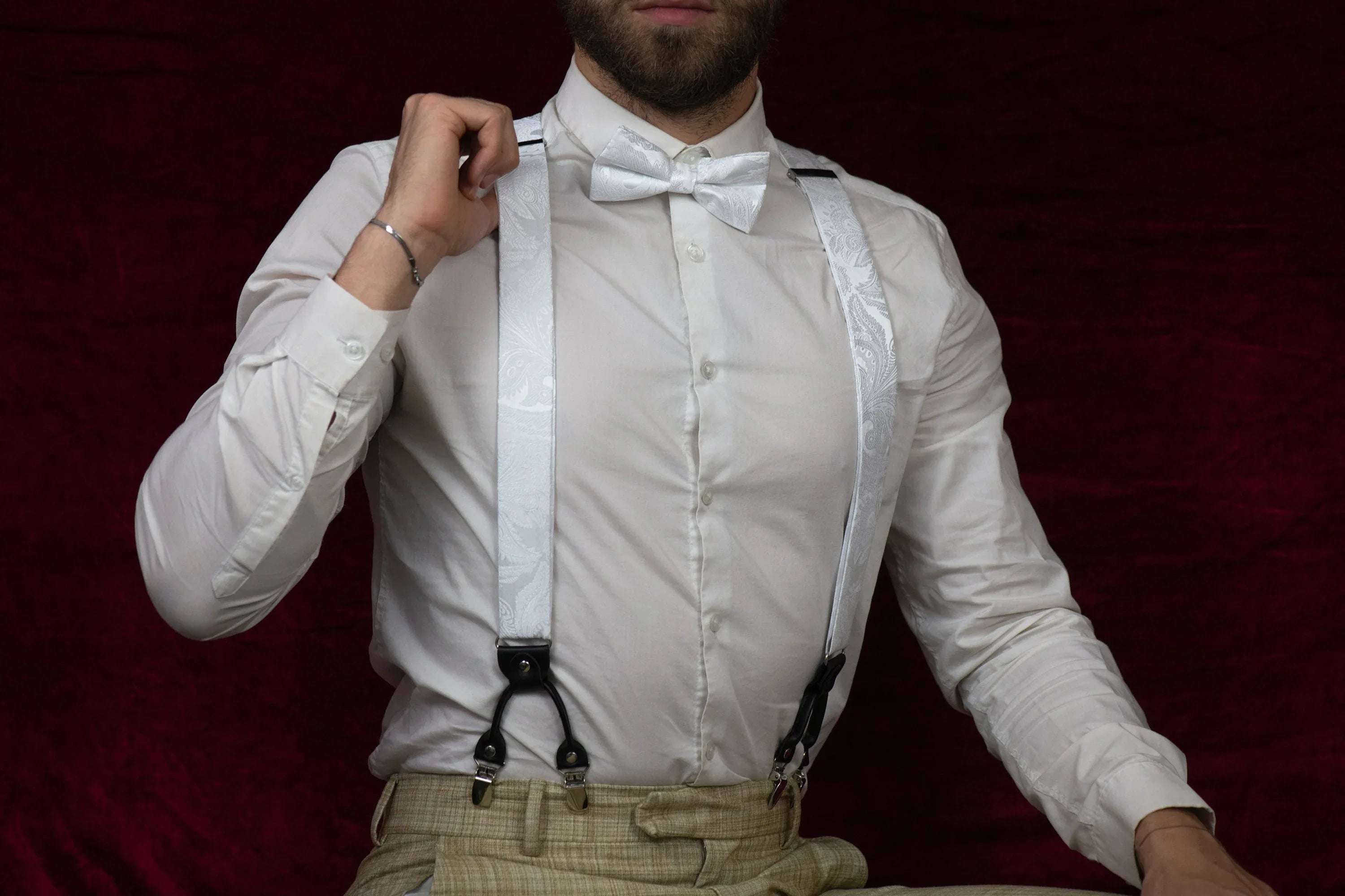 Bretelles bouton vintage Nath Shelby – homme et femme élégant k1qbj8-tb.myshopify.com Bretelles accordéon à bouton, Bretelles avec motif à pois, Bretelles costume de mariage, Bretelles crochet ajustable, Bretelles fines pour robe idée, bretelles homme large bûcheron, bretelles personnalisée cadeau, Bretelles pour chemise pince, mariage boheme chic costume, objet personnalisé offrir idée, tenue mariage garcon honneur, tenue mariage homme civil, tenue témoin mariage costume