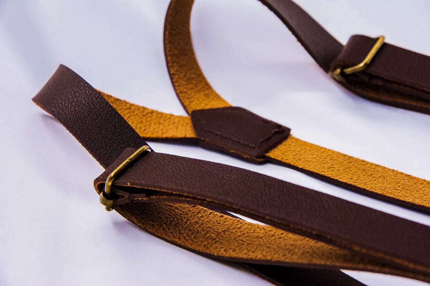 Bretelles cuir B.Gatsby – style vintage pour costume mariage chic k1qbj8-tb.myshopify.com Bretelles accordéon à bouton, Bretelles avec motif à pois, Bretelles costume de mariage, Bretelles crochet ajustable, Bretelles fines pour robe idée, bretelles homme large bûcheron, bretelles personnalisée cadeau, Bretelles pour chemise pince, mariage boheme chic costume, objet personnalisé offrir idée, tenue mariage garcon honneur, tenue mariage homme civil, tenue témoin mariage costume