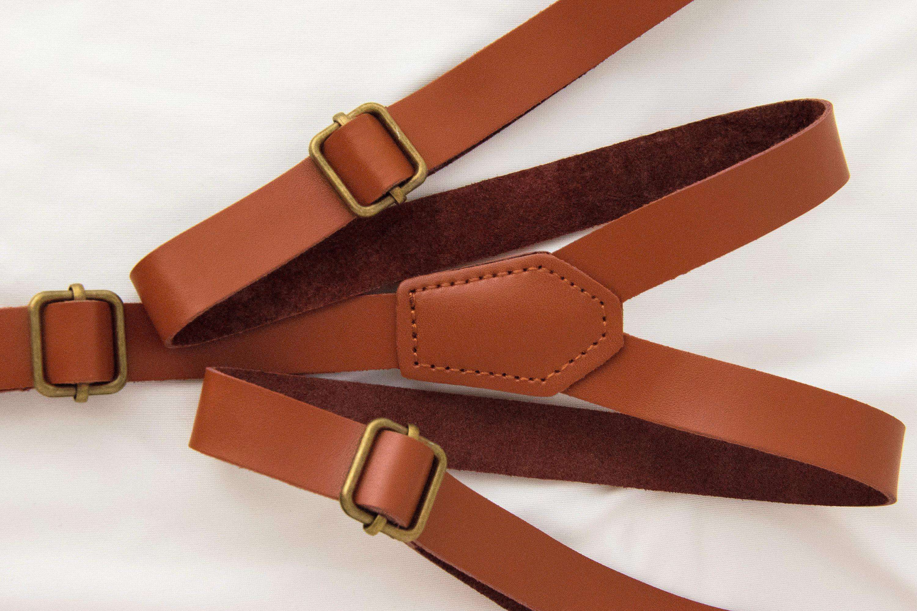 Bretelles cuir Michael Shelby – style vintage pour costume mariage k1qbj8-tb.myshopify.com Bretelles accordéon à bouton, Bretelles avec motif à pois, Bretelles costume de mariage, Bretelles crochet ajustable, Bretelles fines pour robe idée, bretelles homme large bûcheron, bretelles personnalisée cadeau, Bretelles pour chemise pince, mariage boheme chic costume, objet personnalisé offrir idée, tenue mariage garcon honneur, tenue mariage homme civil, tenue témoin mariage costume