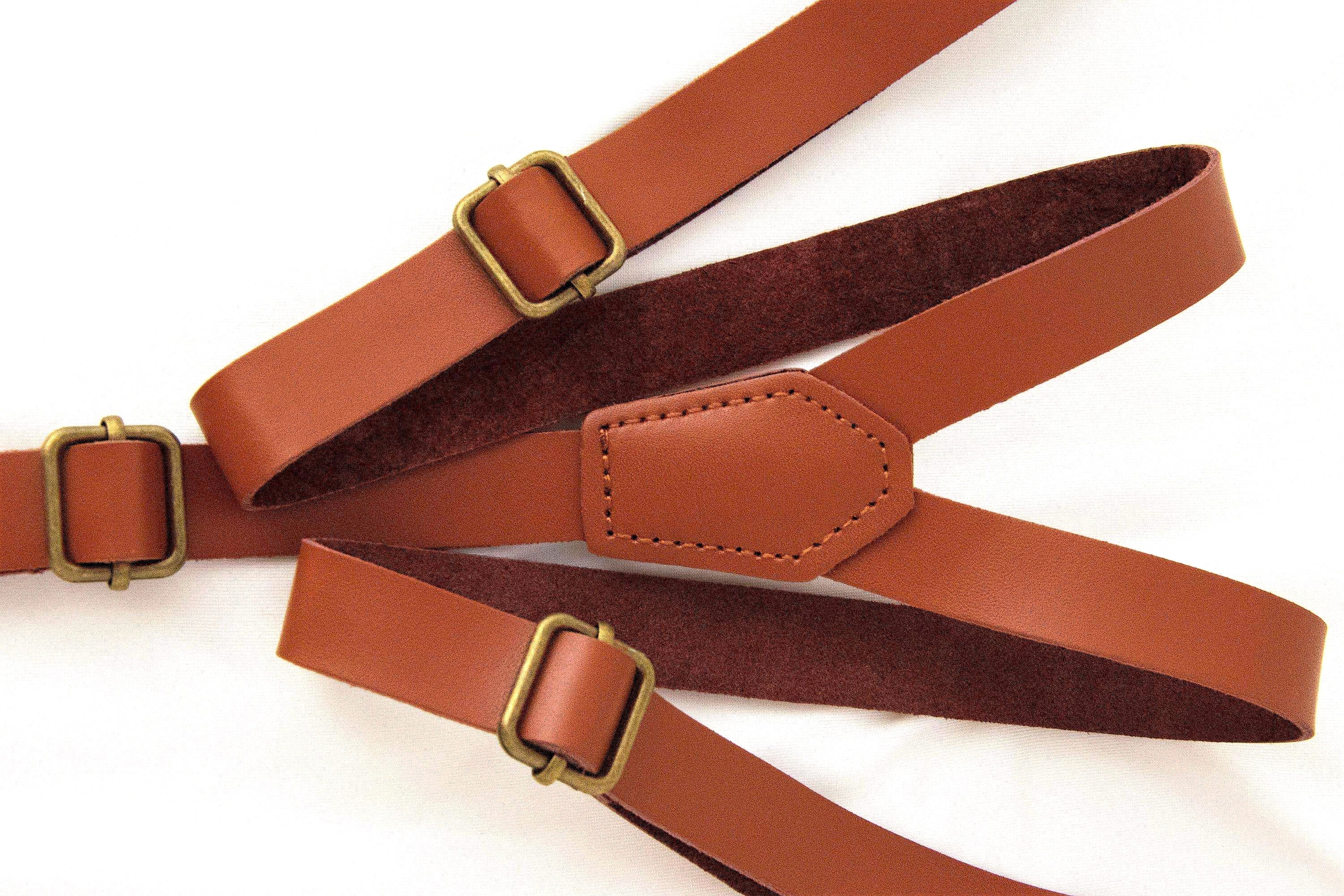 Bretelles cuir Michael Shelby – style vintage pour costume mariage k1qbj8-tb.myshopify.com Bretelles accordéon à bouton, Bretelles avec motif à pois, Bretelles costume de mariage, Bretelles crochet ajustable, Bretelles fines pour robe idée, bretelles homme large bûcheron, bretelles personnalisée cadeau, Bretelles pour chemise pince, mariage boheme chic costume, objet personnalisé offrir idée, tenue mariage garcon honneur, tenue mariage homme civil, tenue témoin mariage costume