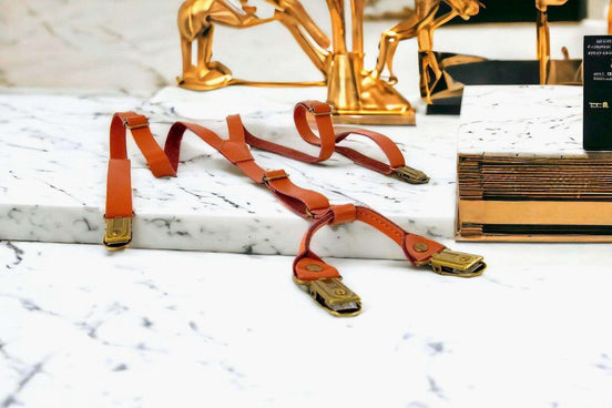 Bretelles cuir Michael Shelby – style vintage pour costume mariage k1qbj8-tb.myshopify.com Bretelles accordéon à bouton, Bretelles avec motif à pois, Bretelles costume de mariage, Bretelles crochet ajustable, Bretelles fines pour robe idée, bretelles homme large bûcheron, bretelles personnalisée cadeau, Bretelles pour chemise pince, mariage boheme chic costume, objet personnalisé offrir idée, tenue mariage garcon honneur, tenue mariage homme civil, tenue témoin mariage costume