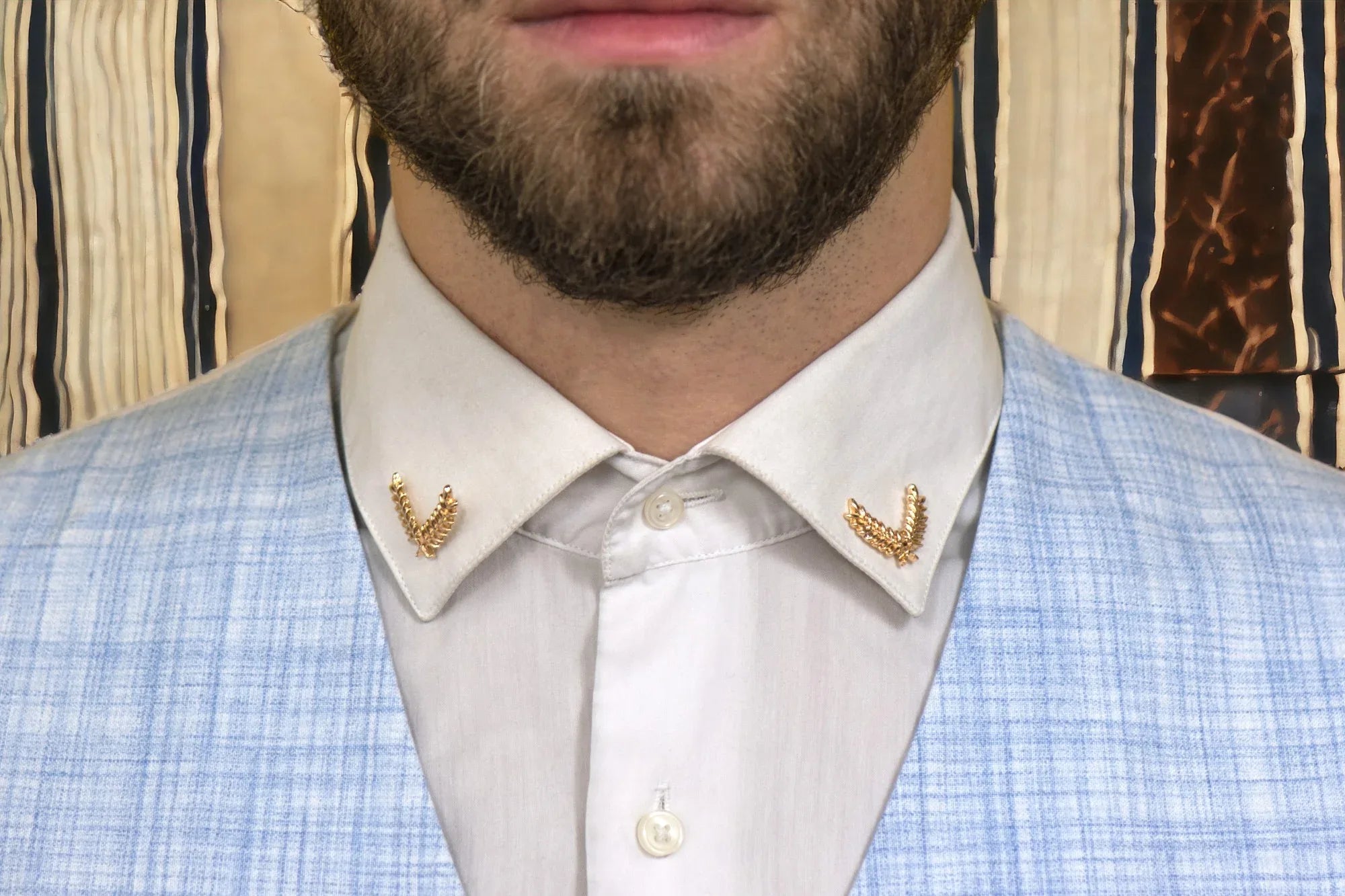 Broche épingle mariage tenue acier or E – accessoire bohème chic - Roaring 20s Paris