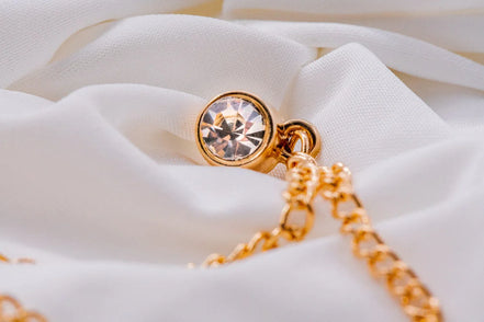 Broche épingle vêtement Chapelier – accessoire élégant pour costume - Roaring 20s Paris