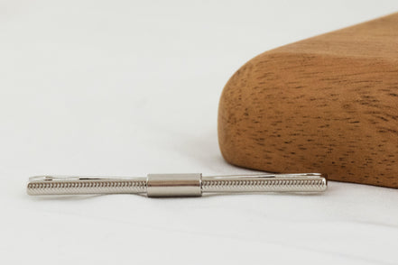 Broche épingle à vêtement - épingle à cravate homme costume col R.Gere - Roaring 20s Paris