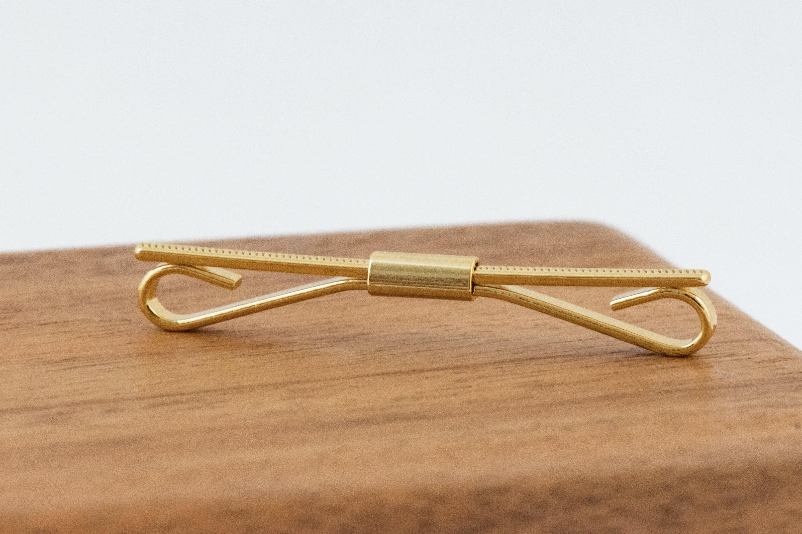 Broche épingle à vêtement - épingle à cravate homme costume col R.Gere - Roaring 20s Paris