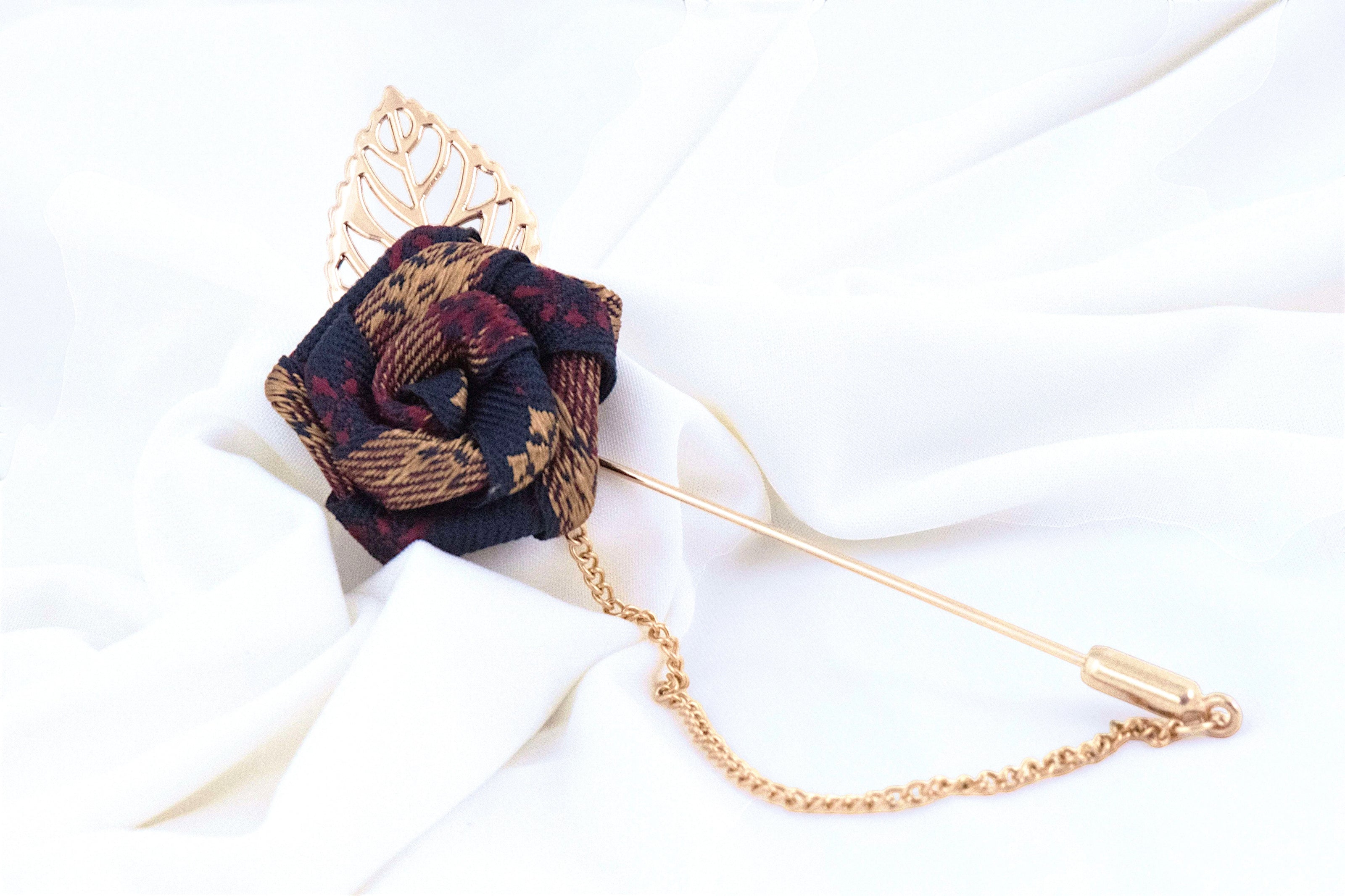 Broche épingle mariage tenue - épingle costume col acier or K, cadeau k1qbj8-tb.myshopify.com accessoire peaky blinders or, broche personnalisé gravure, broche à écharpe cadeau idée, broche épingle mariage tenue, broche épingle à vêtement idée, cadeau idée garçon honneur, cadeau personnalisé gravure, mariage bohème chic acier, tenue témoin mariage costume, épingle à chapeau broche idée, épingle à costume col femme, épingle à cravate pour homme, épingle à perles pour mariage