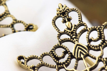 Broche épingle mariage tenue - épingle costume col femme acier or K k1qbj8-tb.myshopify.com accessoire peaky blinders or, broche personnalisé gravure, broche à écharpe cadeau idée, broche épingle mariage tenue, broche épingle à vêtement idée, cadeau idée garçon honneur, cadeau personnalisé gravure, mariage bohème chic acier, tenue témoin mariage costume, épingle à chapeau broche idée, épingle à costume col femme, épingle à cravate pour homme, épingle à perles pour mariage