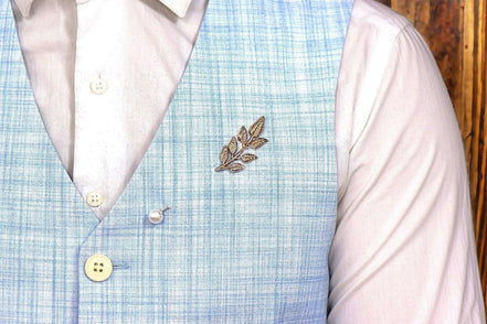 Broche épingle mariage tenue en acier or D – accessoire bohème chic k1qbj8-tb.myshopify.com accessoire peaky blinders or, broche bijoux fantaisie idée, broche à écharpe cadeau idée, Broche épingle mariage tenue, Broche épingle à vêtement idée, costume mariage homme idée, mariage boheme chic acier, tenue témoin mariage costume, épingle à chapeau broche idée, épingle à chignon cadeau idée, Épingle à costume col femme, Épingle à cravate pour homme, Épingle à perles pour mariage