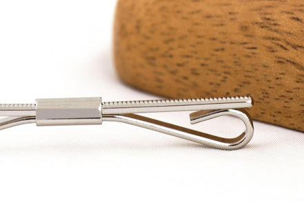 Broche épingle à vêtement - épingle à cravate homme costume col R.Gere k1qbj8-tb.myshopify.com accessoire peaky blinders or, broche personnalisé gravure, broche à écharpe cadeau idée, broche épingle mariage tenue, broche épingle à vêtement idée, cadeau idée garçon honneur, cadeau personnalisé gravure, mariage bohème chic acier, tenue témoin mariage costume, épingle à chapeau broche idée, épingle à costume col femme, épingle à cravate pour homme, épingle à perles pour mariage