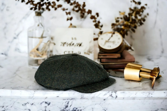 Casquette gavroche personnalisée vert F – idée tenue garçon d’honneur - Roaring 20s Paris