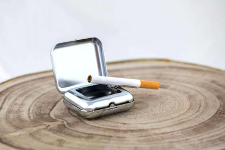 Cendrier extérieur personnalisé John Shelby en acier – portable chic k1qbj8-tb.myshopify.com cadeau insolite idée offrir, cadeau original homme idée, cadeau pas cher idée offrir, cadeau pour femme qui a tout, cendrier chambre maison cadeau, cendrier de plage cadeau, Cendrier de plage personnalisé, cendrier de poche écologique, cendrier de ville personnalisé, Cendrier exterieur cadeau idée, idée accessoire peaky blinders, idée cadeau personnalisé femme, objet personnalisé offrir idée