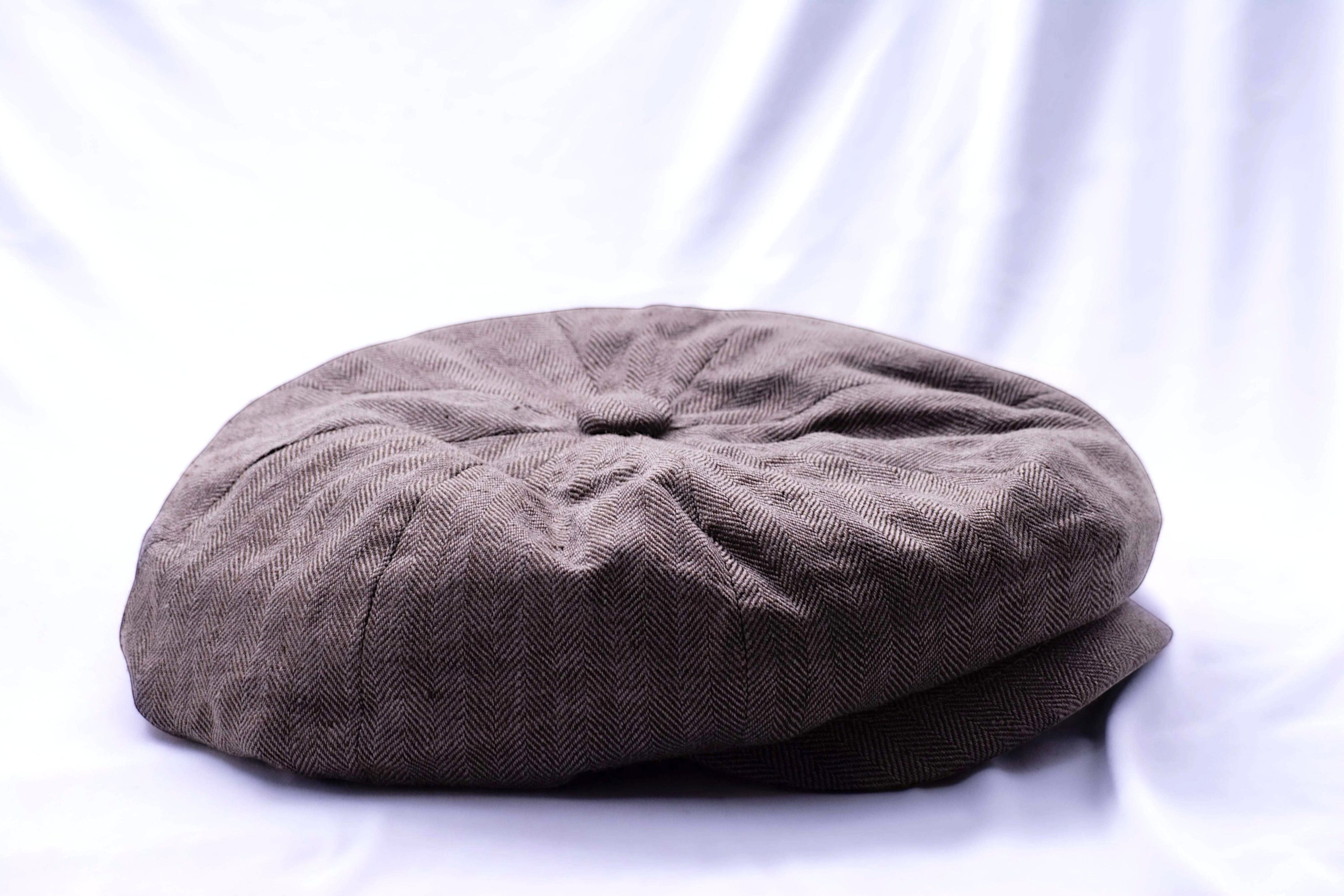 Chapeau gavroche personnalisé lin beige Shelby – idée cadeau mariage k1qbj8-tb.myshopify.com accessoire costume idée cadeau, cadeau insolite idée offrir, cadeau pas cher idée offrir, casquette béret gavroche homme, Casquette chapeau personnalisé, casquette gavroche pour femme, Chapeau gavroche personnalisée, Gavroche vintage pour homme, idée accessoire peaky blinders, idée cadeau homme 50 ans, mariage boheme chic costume, personnalise idée cadeau 2024, tenue mariage femme civil idée