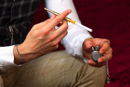 Coffret fumeur personnalisé – étui cigarette, fume et briquet zippo - Roaring 20s Paris