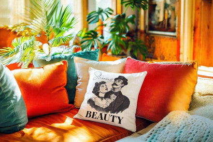 Coussin peinture glamour beauté -  décoratif carré vintage romantique k1qbj8-tb.myshopify.com Coussin boheme moderne cadeau, Coussin broadway theatre, Coussin carre romantique, coussin decoratif vintage, coussin design cadeau original, coussin glamour beaute, coussin imprime cadeau, coussin mode 1920 ancien, coussin salon canape motif, coussin sieste sol banquette, housse coussin coton francais, Oreiller motif custom idee, Oreiller personnalisable idee