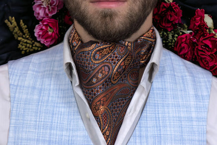 Cravate Ascot soie orange Risos – idée mariage chic ou cadeau unique - Roaring 20s Paris