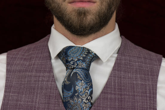 Cravate en soie fleurie Silver – élégance costume homme - Roaring 20s Paris