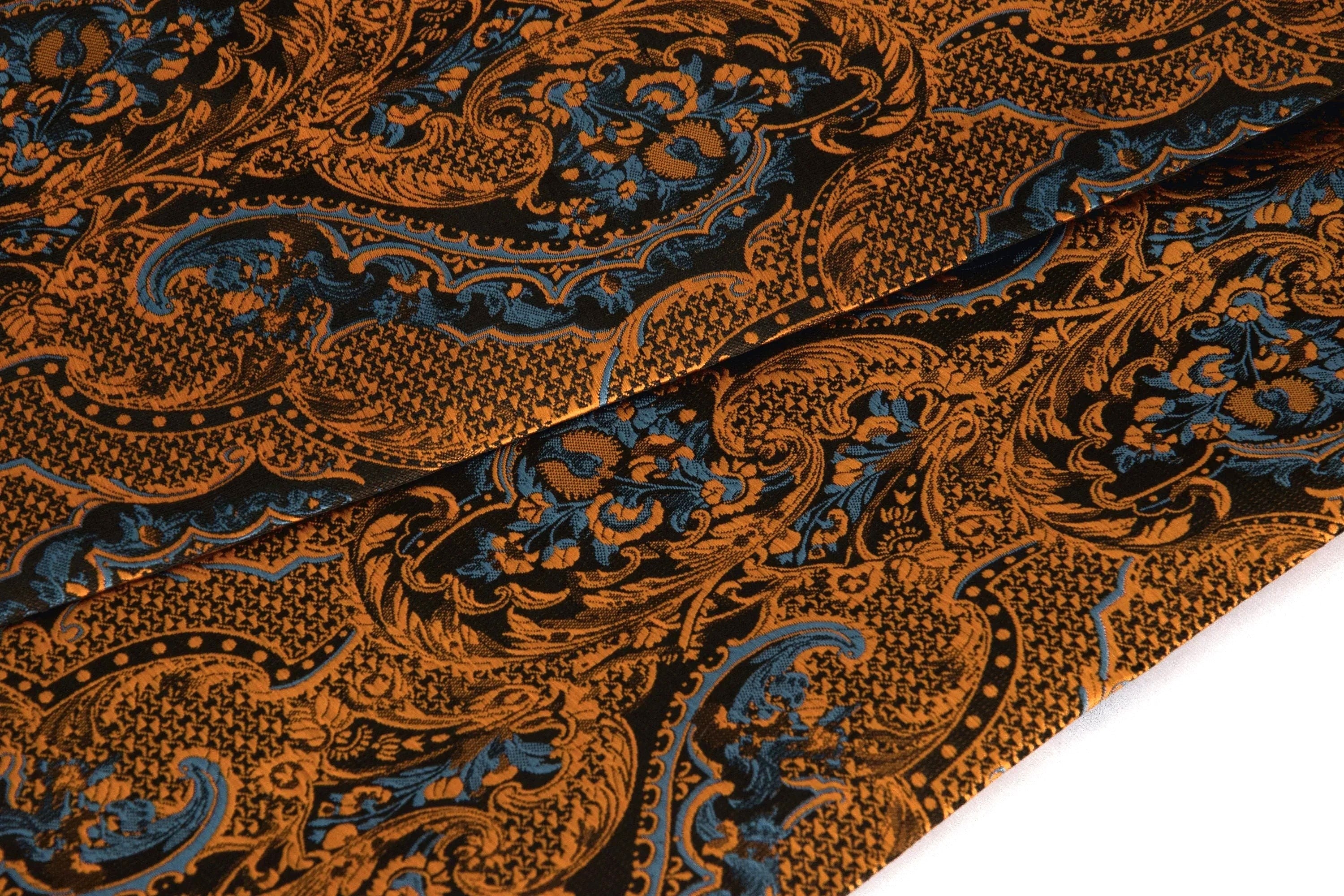 Cravate Ascot lavallière en soie jaune D – foulard homme mariage chic k1qbj8-tb.myshopify.com ascot lavallière en soie jaune, Ascot motifs géométriques, cadeau pas cher idée offrir, Cravate Ascot en soie cadeau, Cravate Ascot pour mariage, cravate de notaire homme, Cravate foulard ascot mariage, idée accessoire peaky blinders, mariage boheme chic costume, Noeud de cravate costume, tailleur femme chic mariage, tenue homme civil mariage, tenue témoin mariage costume