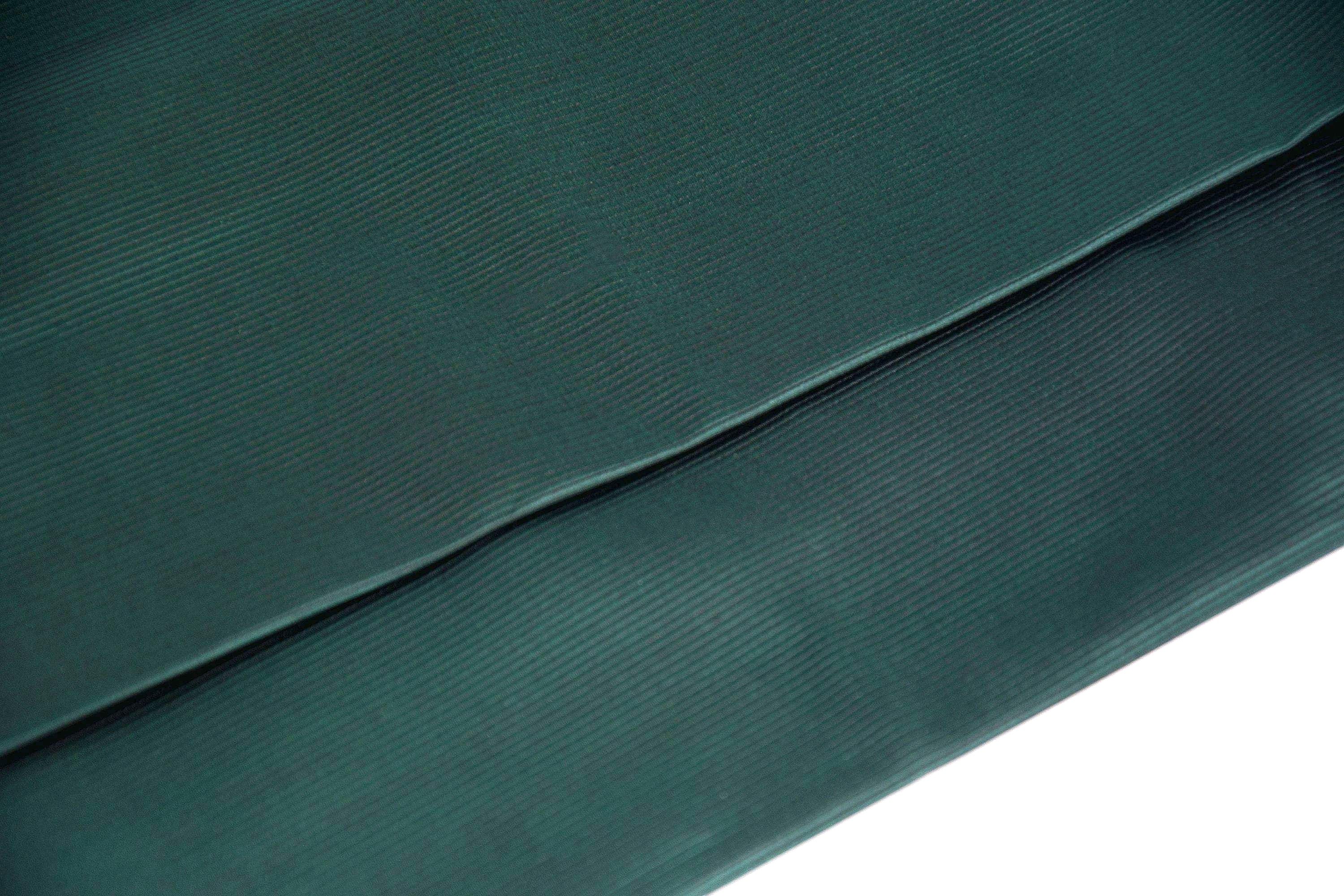 Cravate ascot motif soie vert Thorhae - lavallière foulard costume k1qbj8-tb.myshopify.com Ascot motifs géométriques, Ascot à rayures fines cravate, cadeau pas cher idée offrir, costume mariage homme idée, Cravate Ascot en soie cadeau, Cravate Ascot pour mariage, Cravate Ascot à rayures fines, cravate de notaire homme, idée accessoire peaky blinders, mariage boheme chic costume, Noeud de cravate costume, tailleur femme chic mariage, tenue témoin mariage costume