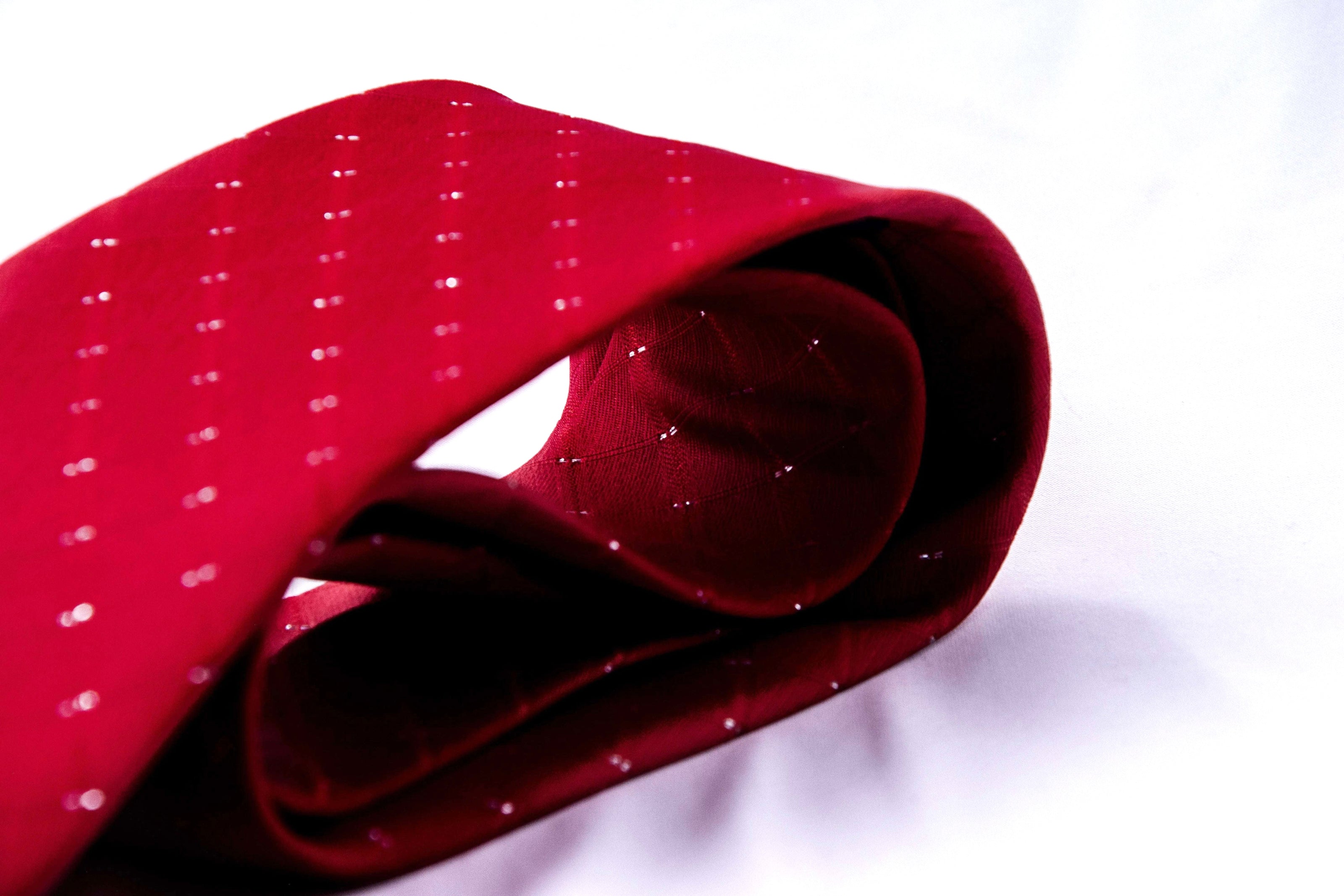 Cravate de costume, cravate notaire homme, cravate motif soie rouge F k1qbj8-tb.myshopify.com accessoire pour vêtement idée, chemise cravate femme idée, costard cravate idée costume, cravate cadeau à rayures fines, cravate de costume soie rouge, cravate de notaire homme, cravate en soie à offrir idée, cravate à motifs géométriques, idée accessoire peaky blinders, mariage bohème chic costume, nœud de cravate cadeau, tailleur femme chic mariage, tenue mariage garçon honneur