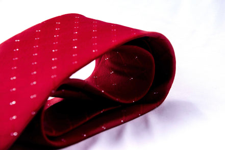 Cravate de costume, cravate notaire homme, cravate motif soie rouge F k1qbj8-tb.myshopify.com accessoire pour vêtement idée, chemise cravate femme idée, costard cravate idée costume, cravate cadeau à rayures fines, cravate de costume soie rouge, cravate de notaire homme, cravate en soie à offrir idée, cravate à motifs géométriques, idée accessoire peaky blinders, mariage bohème chic costume, nœud de cravate cadeau, tailleur femme chic mariage, tenue mariage garçon honneur