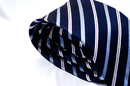 Cravate de costume, cravate notaire homme, cravate rayures soie bleu L k1qbj8-tb.myshopify.com accessoire pour vêtement idée, chemise cravate femme idée, costard cravate idée costume, cravate cadeau à rayures fines, cravate de costume soie rouge, cravate de notaire homme, cravate en soie à offrir idée, cravate à motifs géométriques, idée accessoire peaky blinders, mariage bohème chic costume, nœud de cravate cadeau, tailleur femme chic mariage, tenue mariage garçon honneur