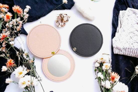 Miroir de poche personnalisé en cuir – maquillage sac à main gravé - Roaring 20s Paris