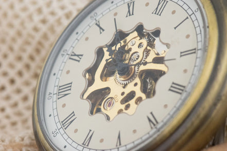 Montre de poche personnalisée Vaughn laiton – cadeau anniversaire chic - Roaring 20s Paris