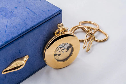 Montre gousset personnalisée Bogert or squelette – idée cadeau élégant - Roaring 20s Paris