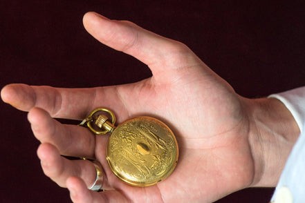 Montre gousset personnalisée J.Becker acier or – cadeau unique - Roaring 20s Paris