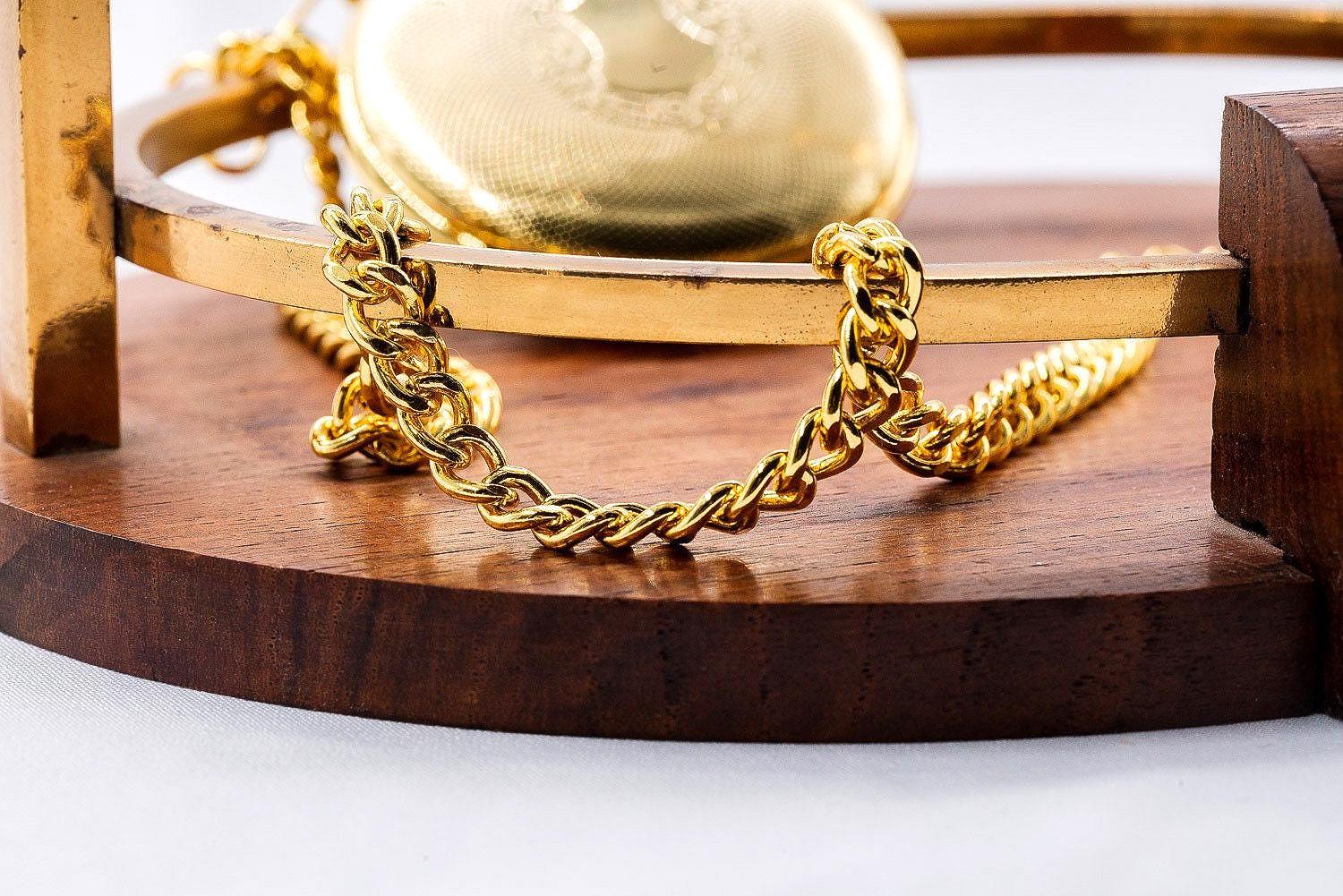 Montre gousset personnalisée Shelby – squelette engrenage gravée chic - Roaring 20s Paris