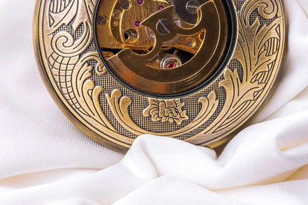 Montre de poche personnalisée laiton A – idée cadeau Peaky Blinders k1qbj8-tb.myshopify.com cadeau anniversaire mariage, cadeau collègue de travail, cadeau inoubliable pour chéri, cadeau qui touche un homme, idée accessoire peaky blinders, mariage boheme chic costume, monogramme gravé date nom, montre de poche personnalisée, montre personnalisée mariage, montre à gousset de poche, montre à gousset fiancé cadeau, montre à gousset personnalisée, tenue mariage garcon honneur
