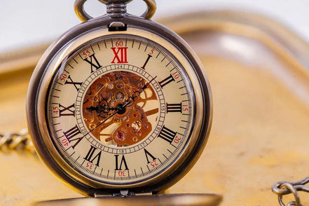 Montre gousset personnalisée Hook acier laiton – antique gravée chic k1qbj8-tb.myshopify.com cadeau anniversaire mariage, cadeau collègue de travail, cadeau inoubliable pour chéri, cadeau original homme idée, cadeau qui touche un homme, montre de costume gravée, montre de poche personnalisée, Montre gousset engrenage idée, Montre gousset squelette idée, montre personnalisée mariage, montre à gousset de poche, montre à gousset fiancé cadeau, montre à gousset personnalisée
