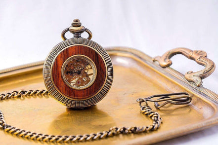 Montre gousset personnalisée Hook acier laiton – antique gravée chic k1qbj8-tb.myshopify.com cadeau anniversaire mariage, cadeau collègue de travail, cadeau inoubliable pour chéri, cadeau original homme idée, cadeau qui touche un homme, montre de costume gravée, montre de poche personnalisée, Montre gousset engrenage idée, Montre gousset squelette idée, montre personnalisée mariage, montre à gousset de poche, montre à gousset fiancé cadeau, montre à gousset personnalisée