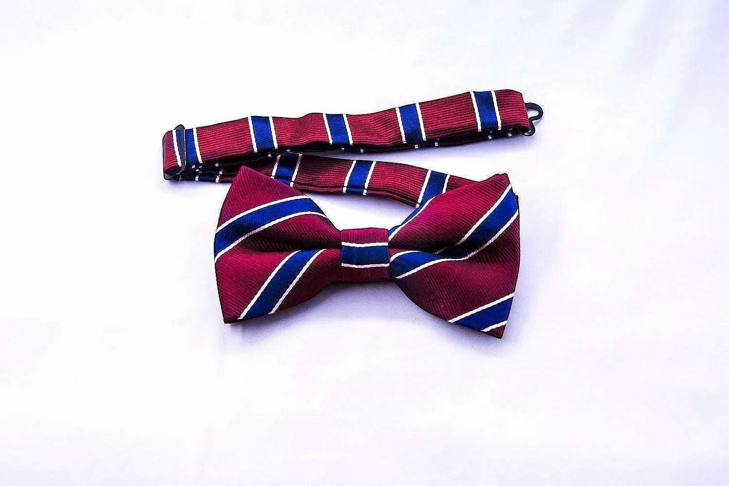 Nœud papillon soie bordeaux Le Moriarty – accessoire costume chic k1qbj8-tb.myshopify.com accessoire pour vetement, cadeau personnalisé 2025, cadeau pour amoureux couple, costume mariage homme témoin, mariage boheme chic costume, noeud papillon costume mariage, noeud papillon femme, noeud papillon homme, noeud papillon original, noeud papillon tendance, noeud papillon vintage, personnalise idée cadeau, tenue mariage homme civil