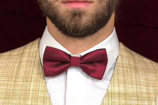 Nœud papillon soie original R.Archibald – rouge pois, cadeau homme k1qbj8-tb.myshopify.com accessoire pour vetement, cadeau personnalisé 2025, cadeau pour amoureux couple, costume mariage homme témoin, mariage boheme chic costume, noeud papillon costume mariage, noeud papillon femme, noeud papillon homme, noeud papillon original, noeud papillon tendance, noeud papillon vintage, personnalise idée cadeau, tenue mariage homme civil