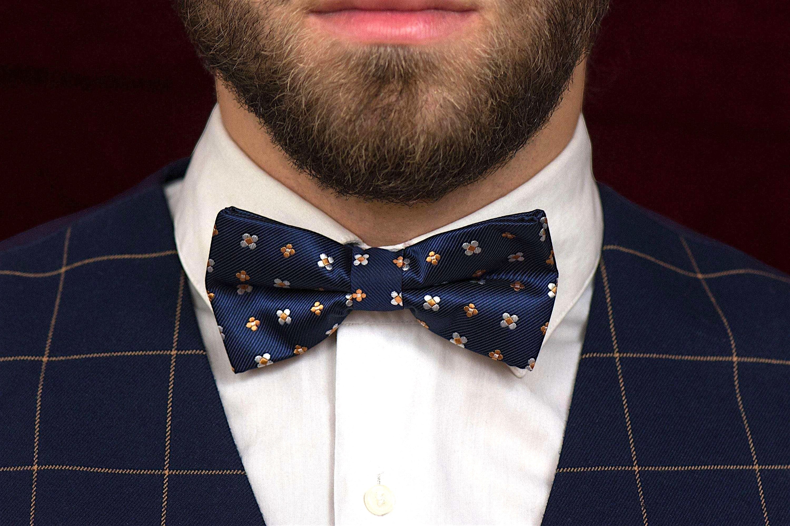Noeud papillon tenue mariage garcon honneur, costume A, peaky blinders k1qbj8-tb.myshopify.com accessoire pour vetement, cadeau personnalisé 2025, costume mariage homme témoin, idée accessoire peaky blinders, mariage boheme chic costume, noeud garcon honneur tenue, noeud papillon bois, noeud papillon costume mariage, Noeud papillon de costume, noeud papillon original, noeud papillon pas cher cadeau, tenue mariage homme civil, tenue témoin mariage costume