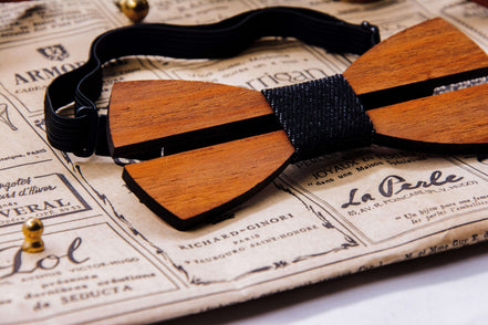 Noeud papillon tenue mariage garcon honneur, costume B, peaky blinders k1qbj8-tb.myshopify.com accessoire pour vetement, cadeau personnalisé 2025, costume mariage homme témoin, idée accessoire peaky blinders, mariage boheme chic costume, noeud garcon honneur tenue, noeud papillon bois, noeud papillon costume mariage, Noeud papillon de costume, noeud papillon original, noeud papillon pas cher cadeau, tenue mariage homme civil, tenue témoin mariage costume
