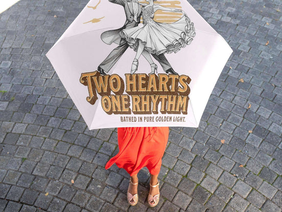 Parapluie vintage romantique amour danse couple, parapluie mode 1920 k1qbj8-tb.myshopify.com parapluie amour danse couple, parapluie ancien francais, parapluie automatique ouvert, parapluie broadway theatre, parapluie cadeau original idee, parapluie custom personnalise, parapluie imprime mode 1920, parapluie imprime vintage, parapluie soleil UV streetwear, parapluie streetwear custom, parapluie sweatshirt femme, parapluie vintage romantique, parpaluie amour homme